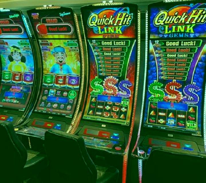 Elizabeth slot machine