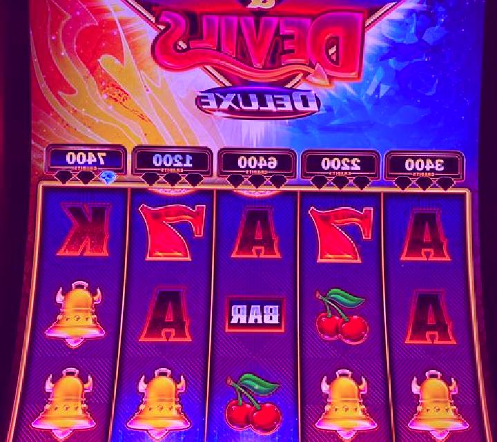 Eternal Diamonds slot machine