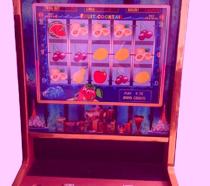 Explosive Cocktail slot machine