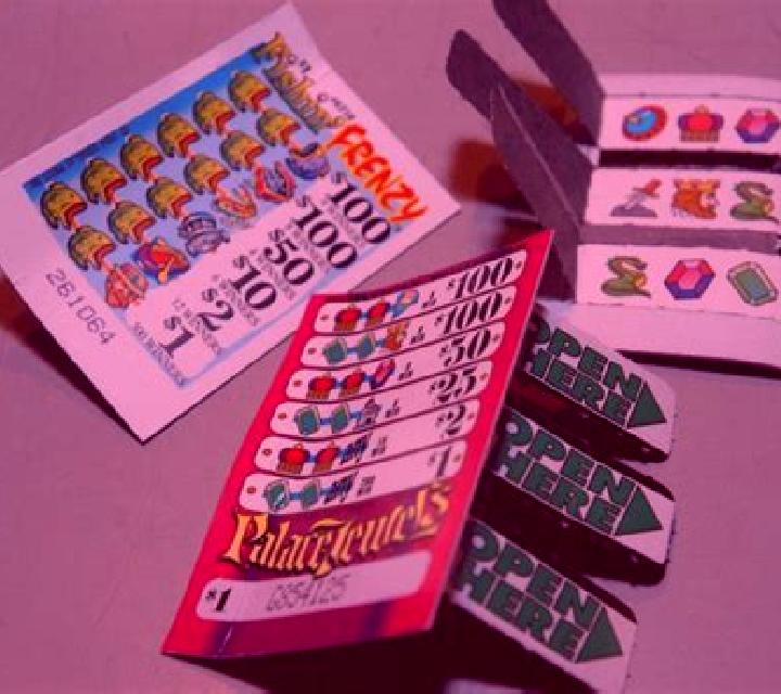 Extremely Rich (Pull Tabs) slot game