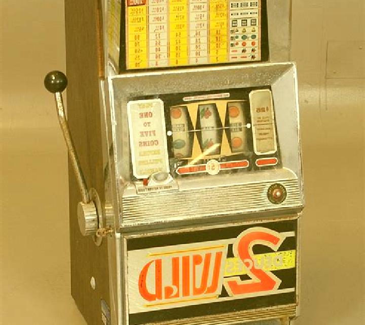 Faces & Deuces (Red Rake) slot machine