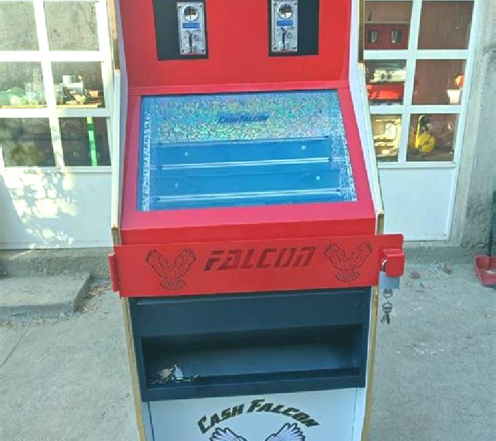 Falcon Cash slot machine