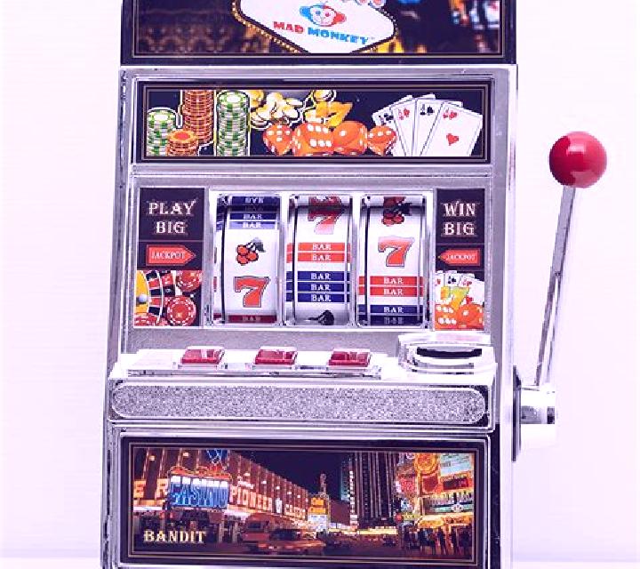 Famiglia Lumiere slot machine