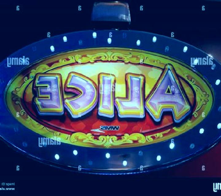 Fancy Alice slot machine