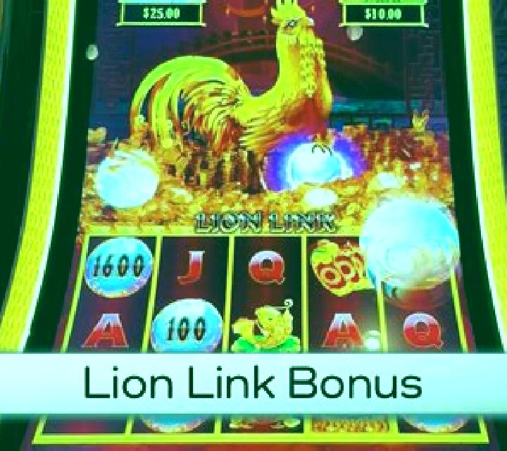 Festive Lion slot game
