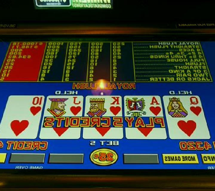 Fight The Poker slot