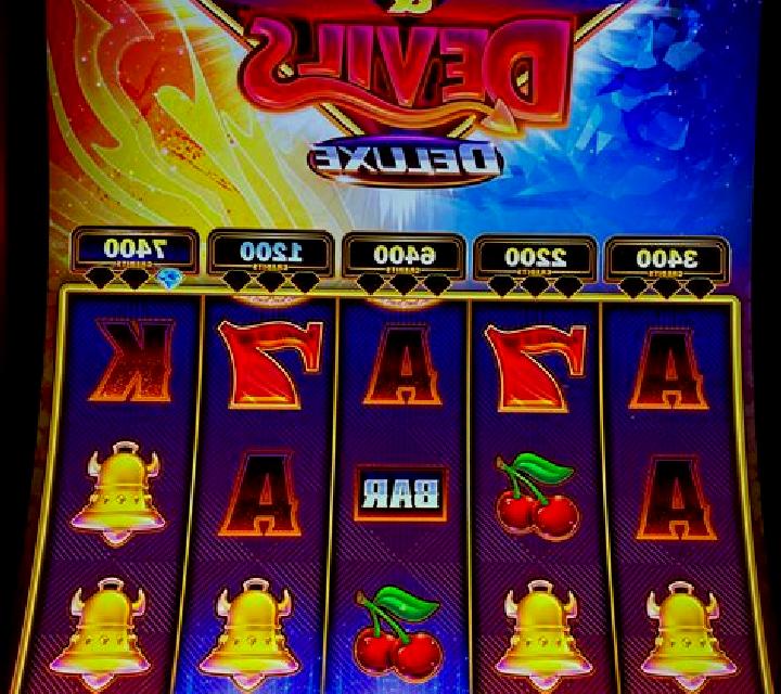 Fire Reel Deluxe slot machine