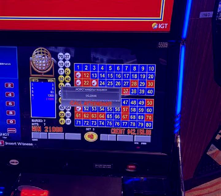 Firefly Keno slot game