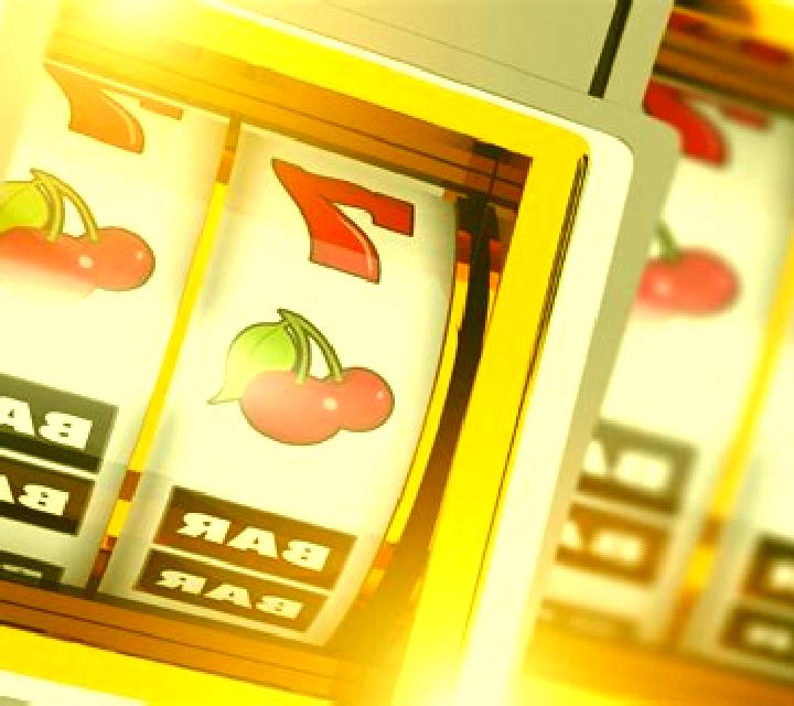 Flaming Bars Racing Tracks slot machine
