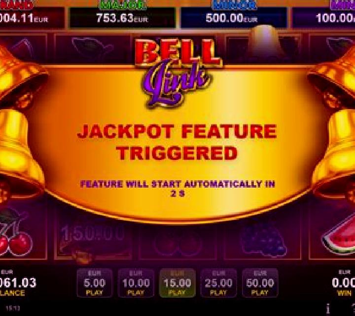 Flaming Hot Extreme Bell Link slot game
