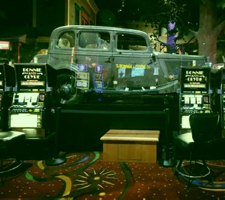 Flea Market slot machine