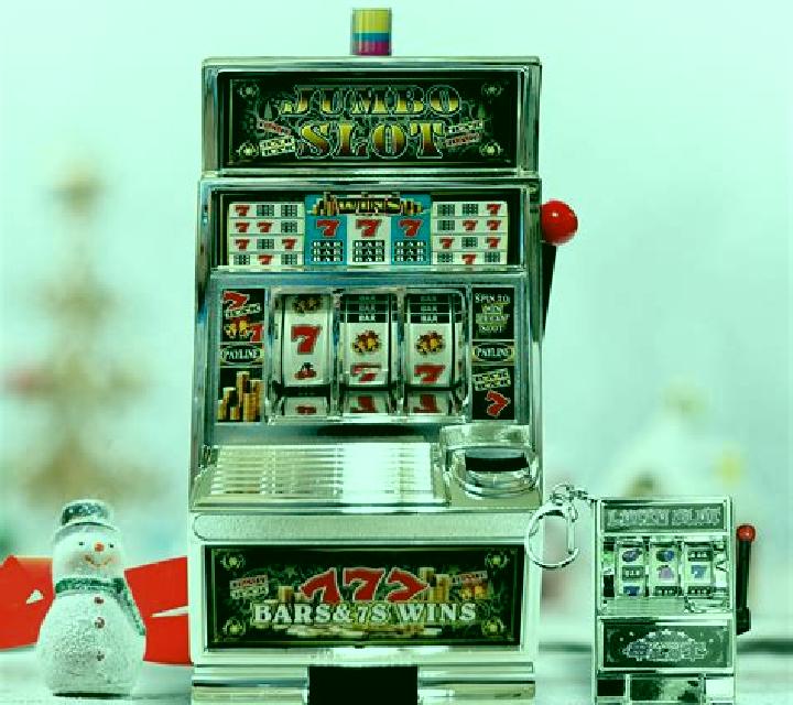 Fly Out slot machine