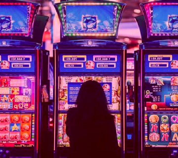 Fortune Four slot machine