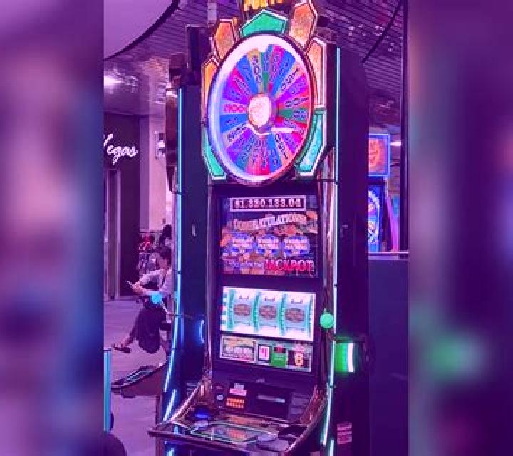 Fortune of the Scarab 2 slot machine