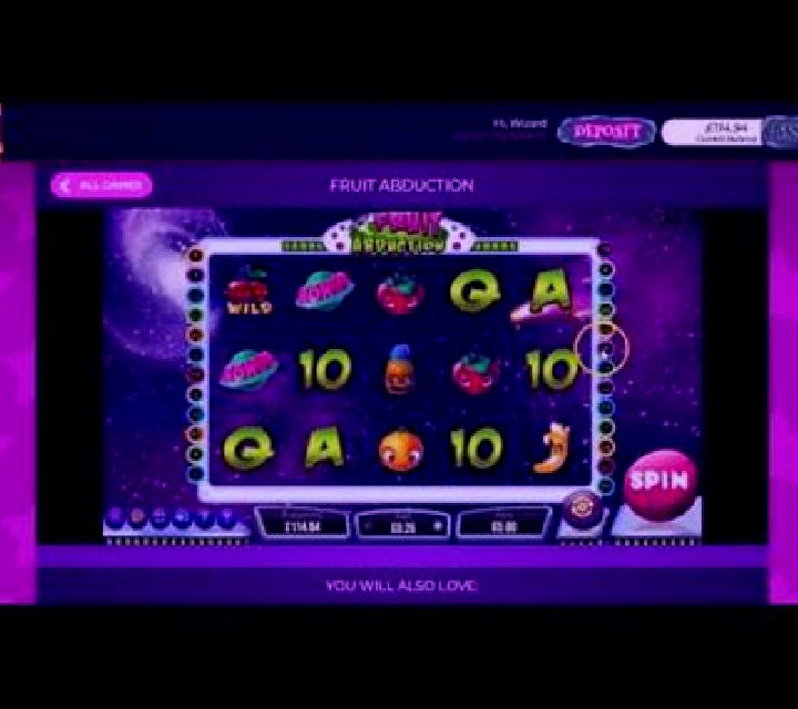 Fruit Abduction slot game
