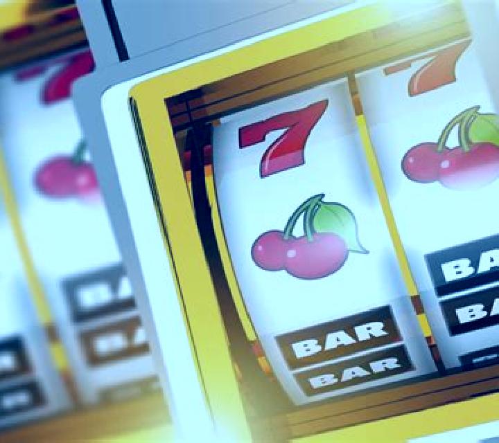 Fruitocado slot machine