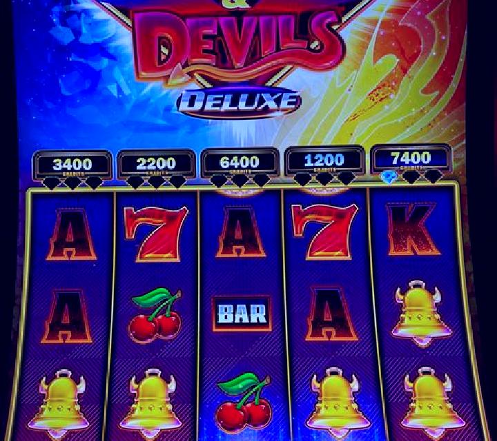 Fruits 6 Deluxe slot machine