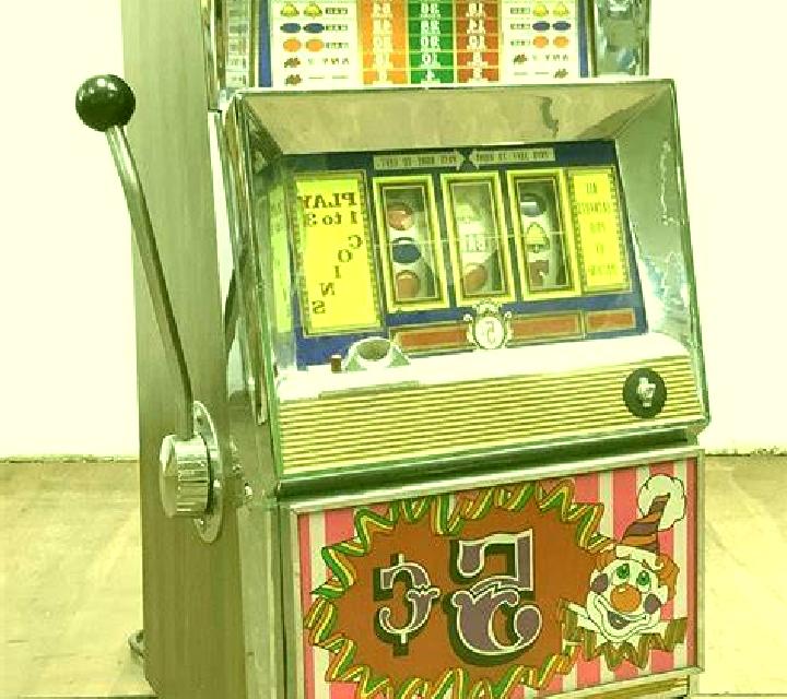 Fruity Clover 5 slot machine