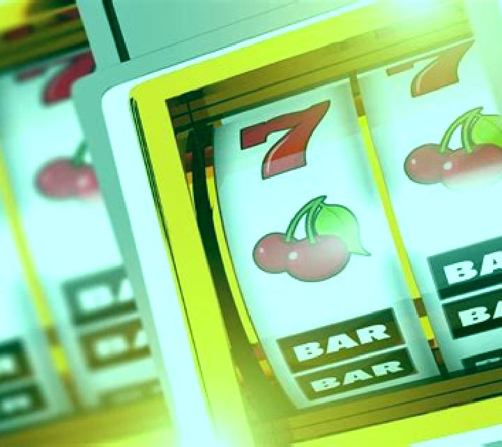 Fruzzy Craze 100 slot machine