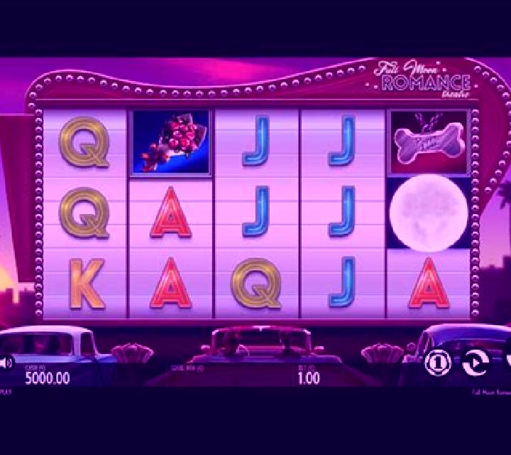 Full Moon Romance slot game