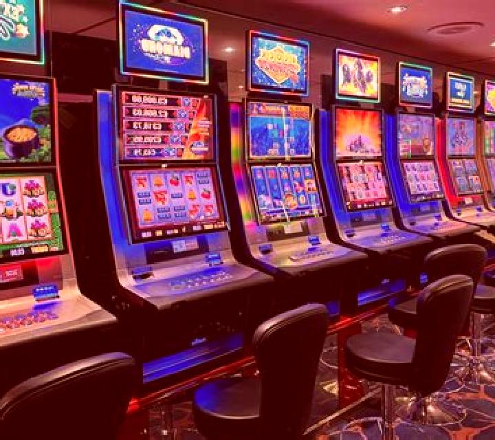 Future War slot machine