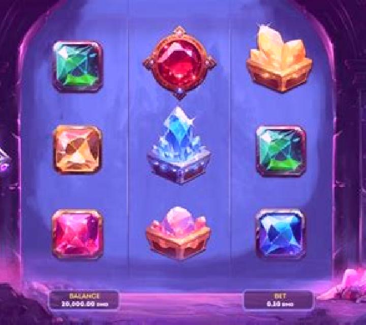 Gems Crown - Charging Wilds online slot