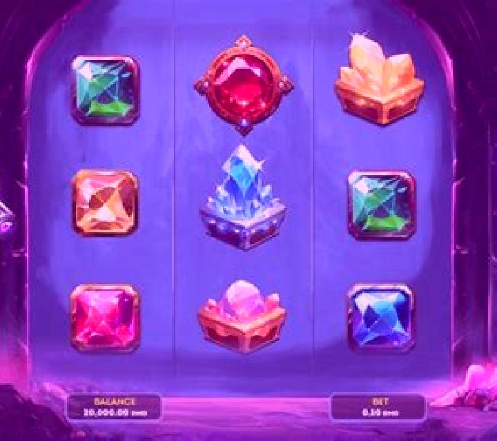 Gems Crown - Charging Wilds slot machine