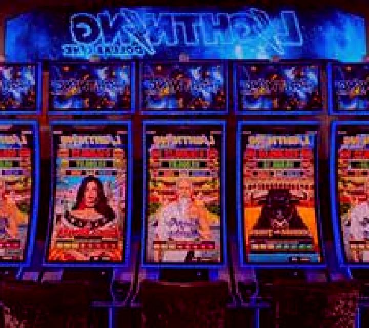 Gemtasia Lightning Reel slot machine