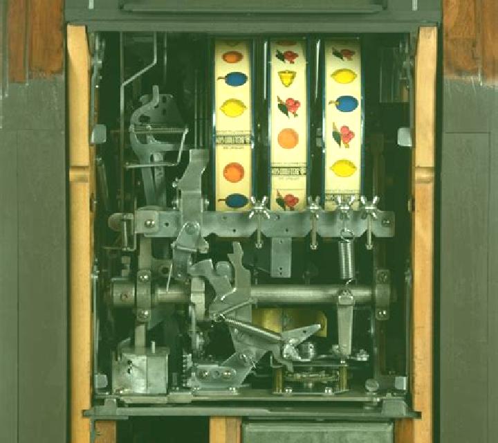 Gentlemen slot machine