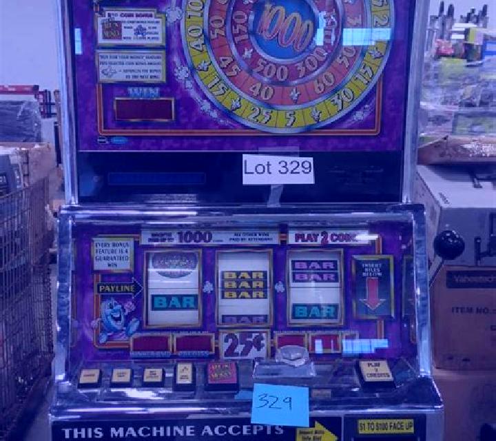Give Me the Money slot machine