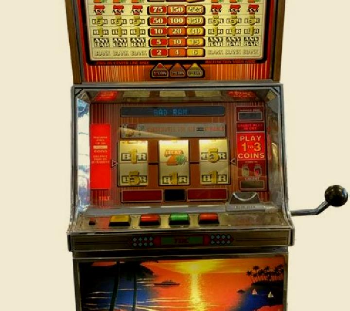 Go Universal slot machine