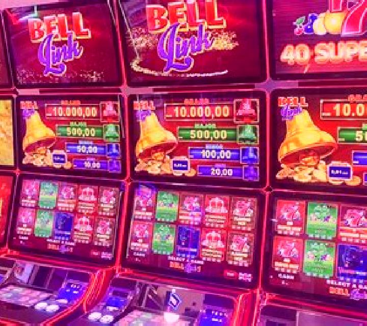 Goal Kings Bell Link online slot
