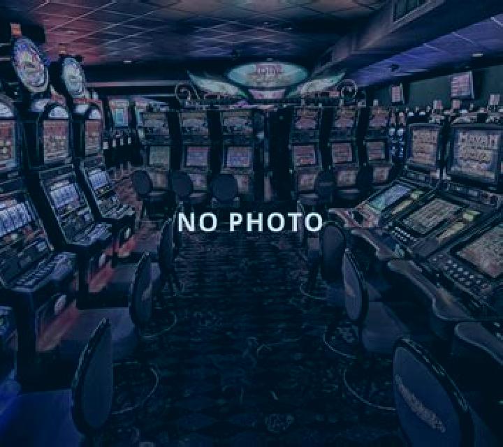 Golden Fish (Amatic Industries) slot machine