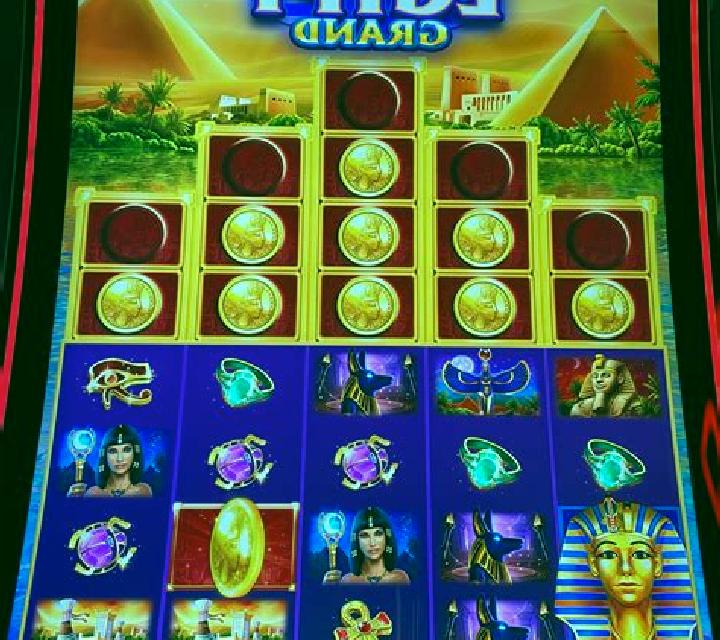 Golden Grand slot machine