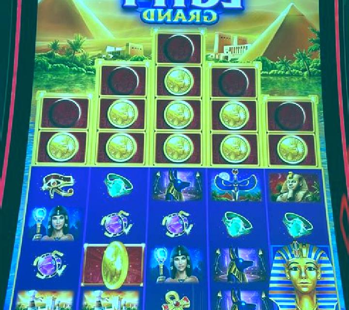Golden Grand slot