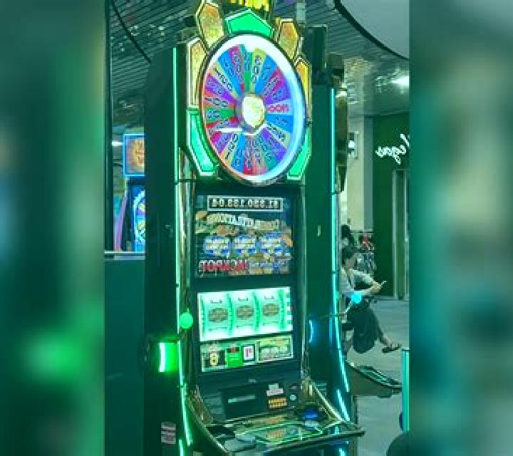 Golden Lion: Wheel of Fortune slot machine