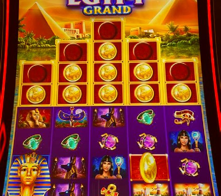 Golden Orbs of Egypt slot machine
