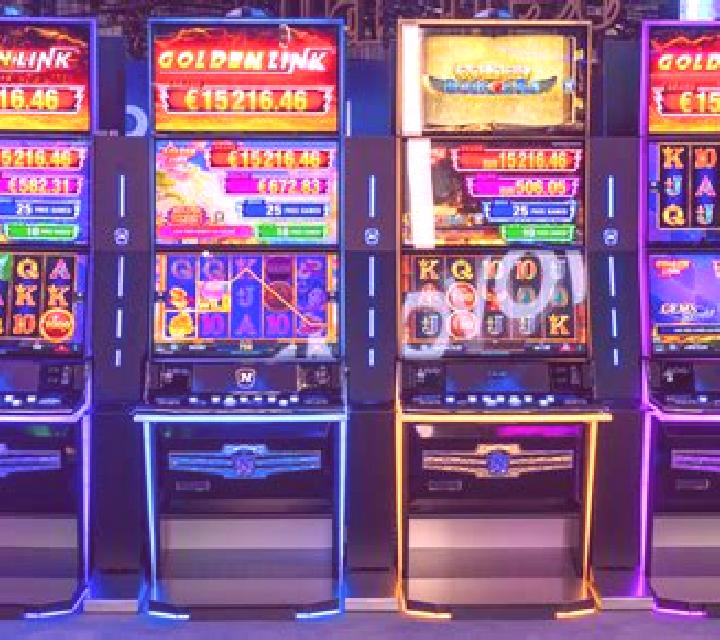 Golden Planet (Novomatic) slot machine