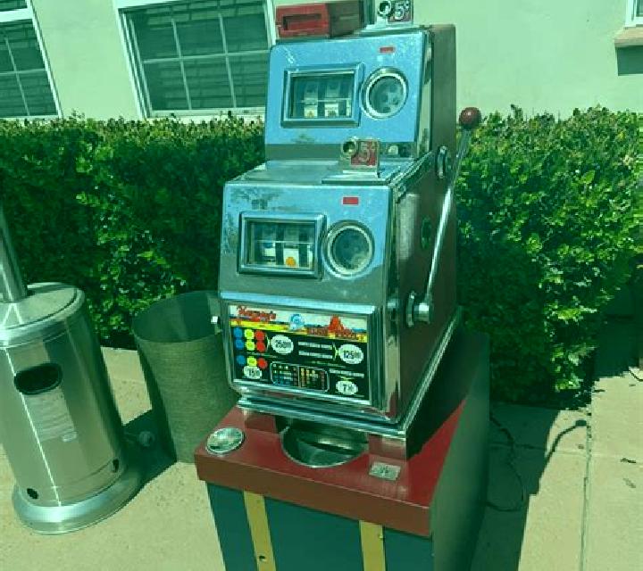 Golden Ticket 2 slot machine