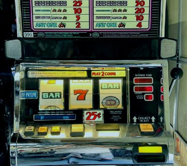 Grand Diamond slot machine