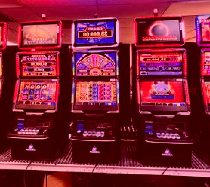 Grand Heist Feature Buy slot machine