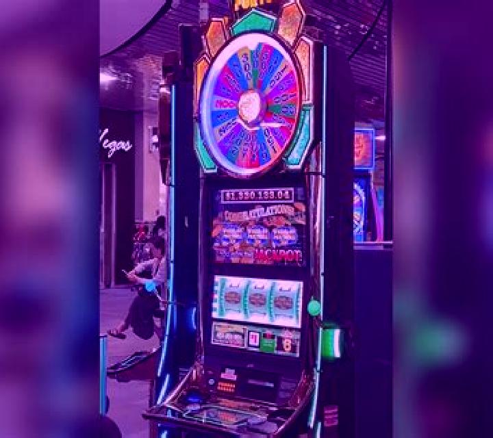 Green Machine Deluxe Vegas slot