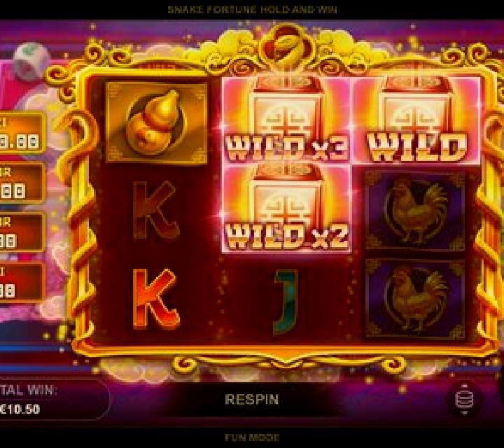 Gridiron Fortune Hold & Win slot machine