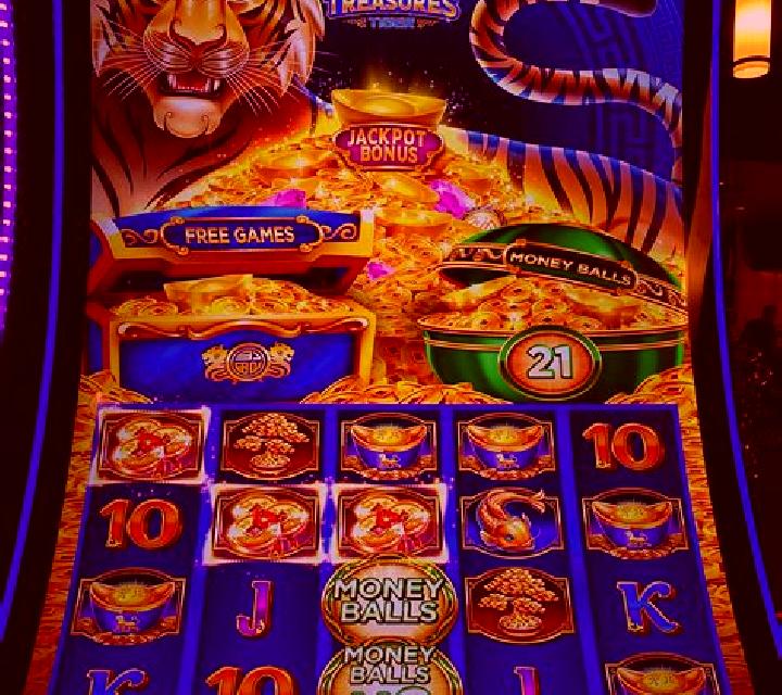 Guard of Treasure slot machine