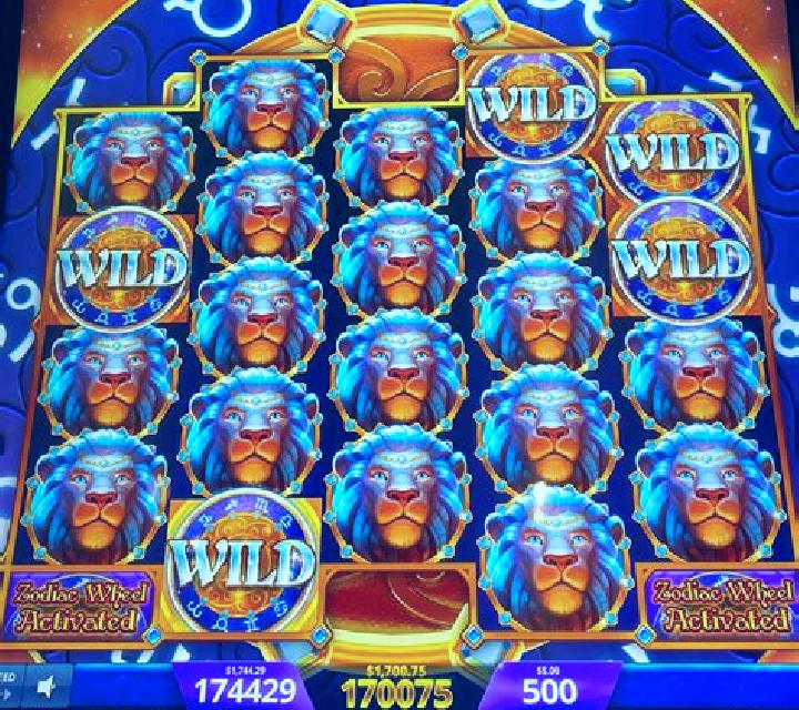 Guardian Lion slot machine