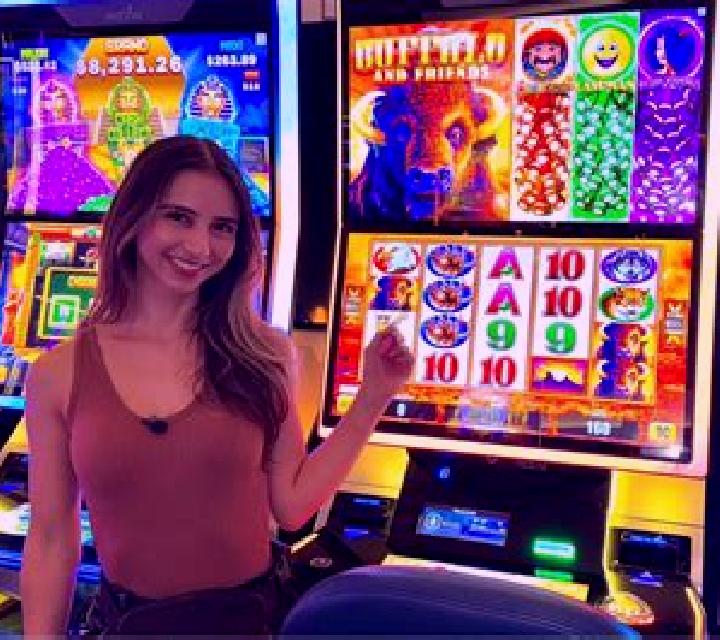 Guardians of Luxor 4 slot game