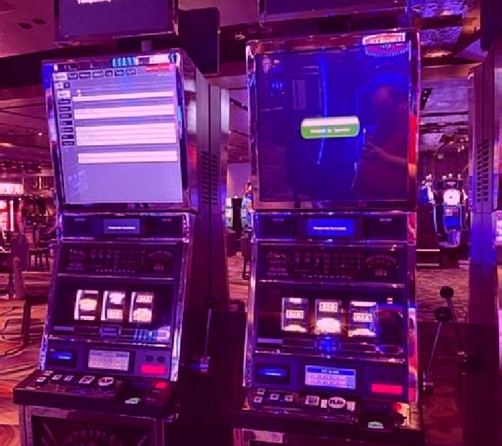 Hacker s Haven slot machine