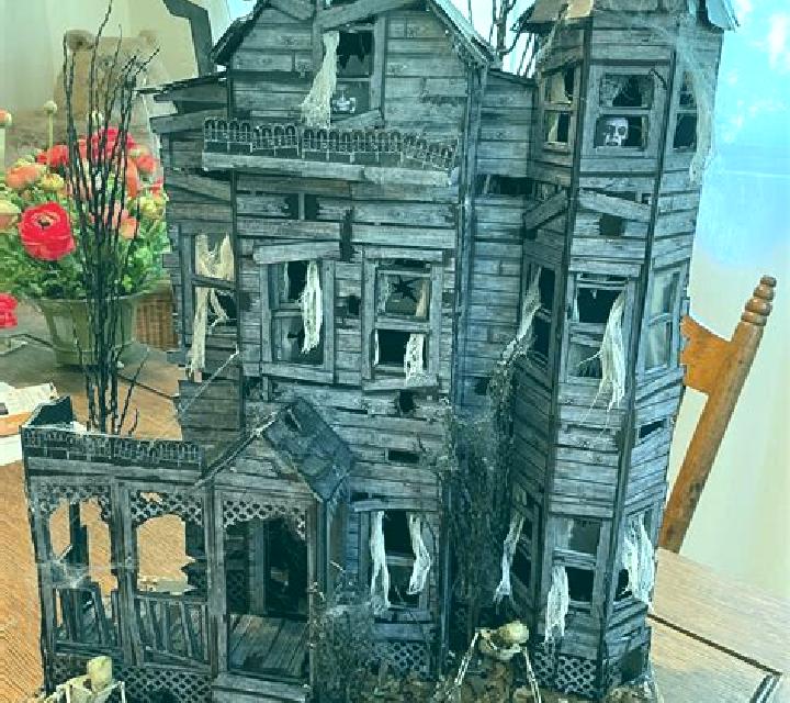 Halloween House online slot