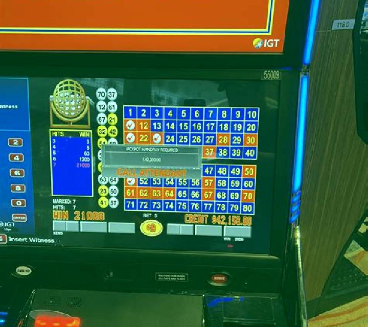 Halloween Keno slot machine