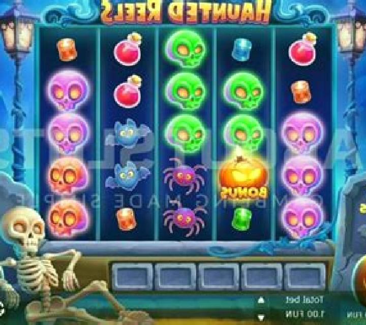 Halloween Reels slot game